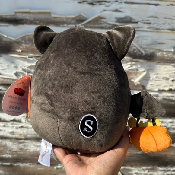 Emily the Bat mallow’ Mash Squishmallow 8” - NWT - Picture 5 of 8